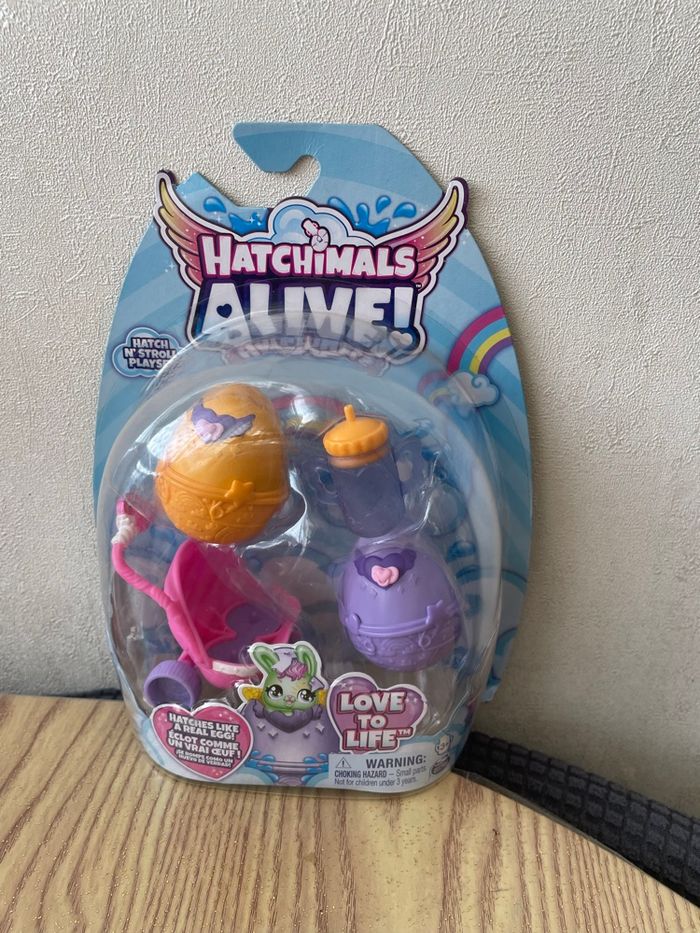 Hatchimals 2 figurines + poussette
