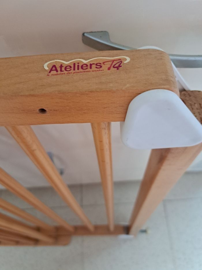Barrière Sécurité Extensible en bois - photo numéro 9