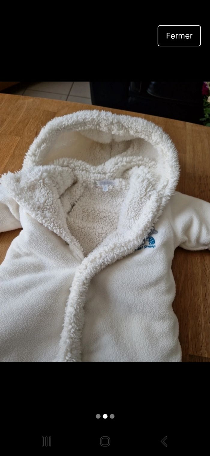 Vend combinaison qui s'adapte au cosy - photo numéro 2