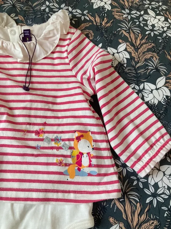 Body t-shirt intégré 6 mois - photo numéro 2