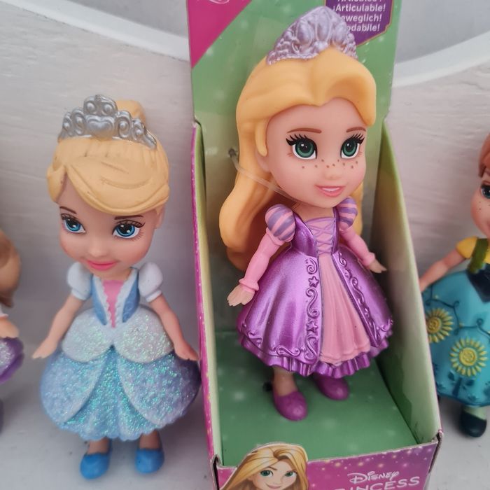 Lot de princesses Disney - photo numéro 3