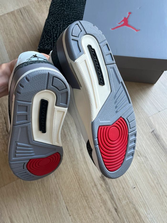 Air Jordan 3 Cement Grey 42 - photo numéro 4