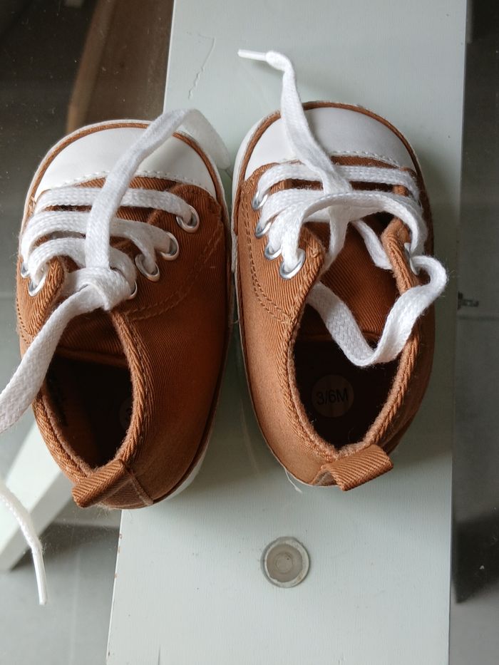 Lot Chaussures bébé 3/6 mois - photo numéro 5