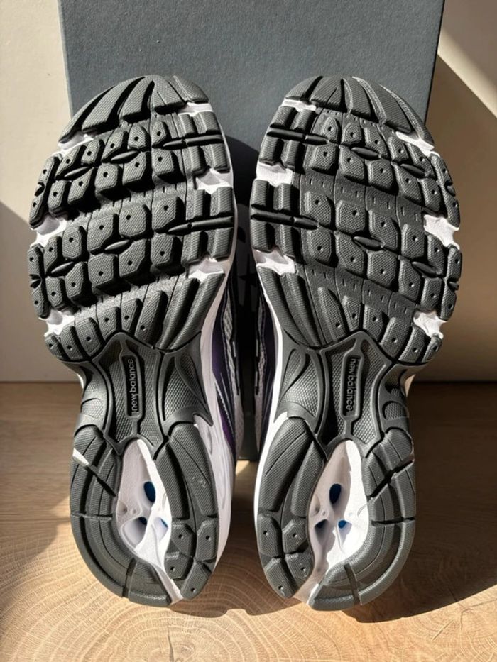 Sneakers New Balance 740 V2 Violettes - Taille 39,5 - Neuve - photo numéro 6