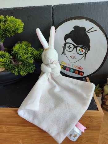 doudou et compagnie mouchoir lapin blanc rose dc3513 fleur pois doré  DD003549