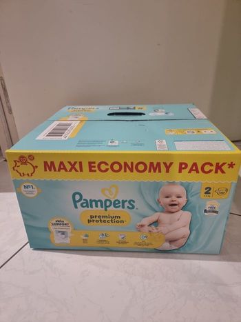 117 couches Pampers taille 2