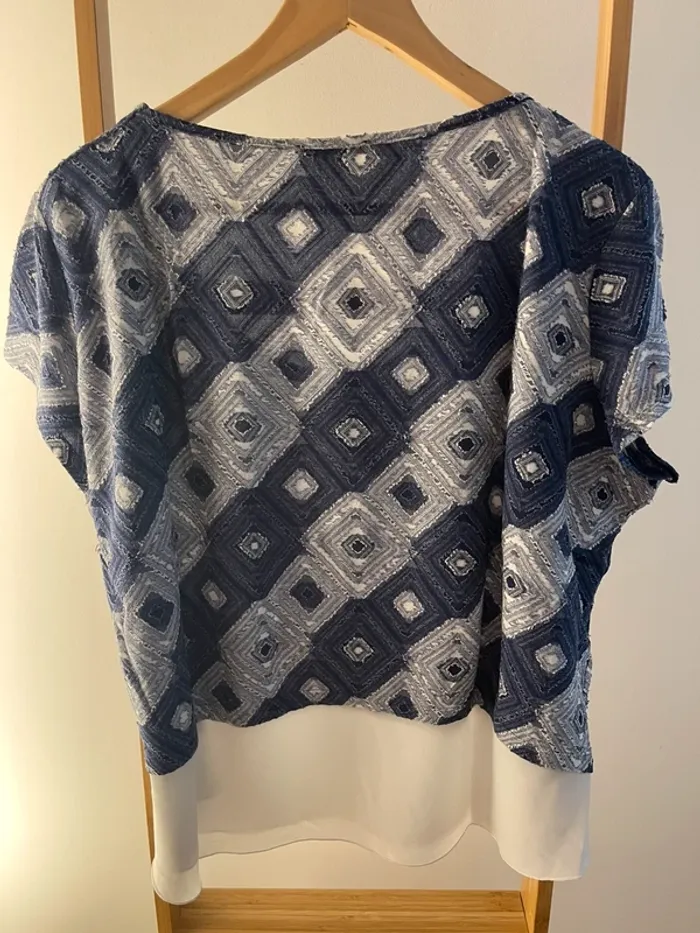 Tee-shirt bleu et blanc Bréal - photo numéro 2