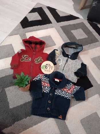 Lot de 3 gilets/sweat