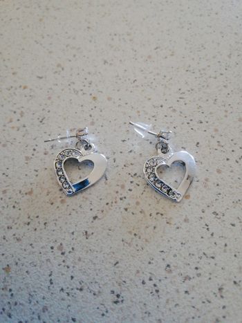 Boucles d oreilles cœur argenté