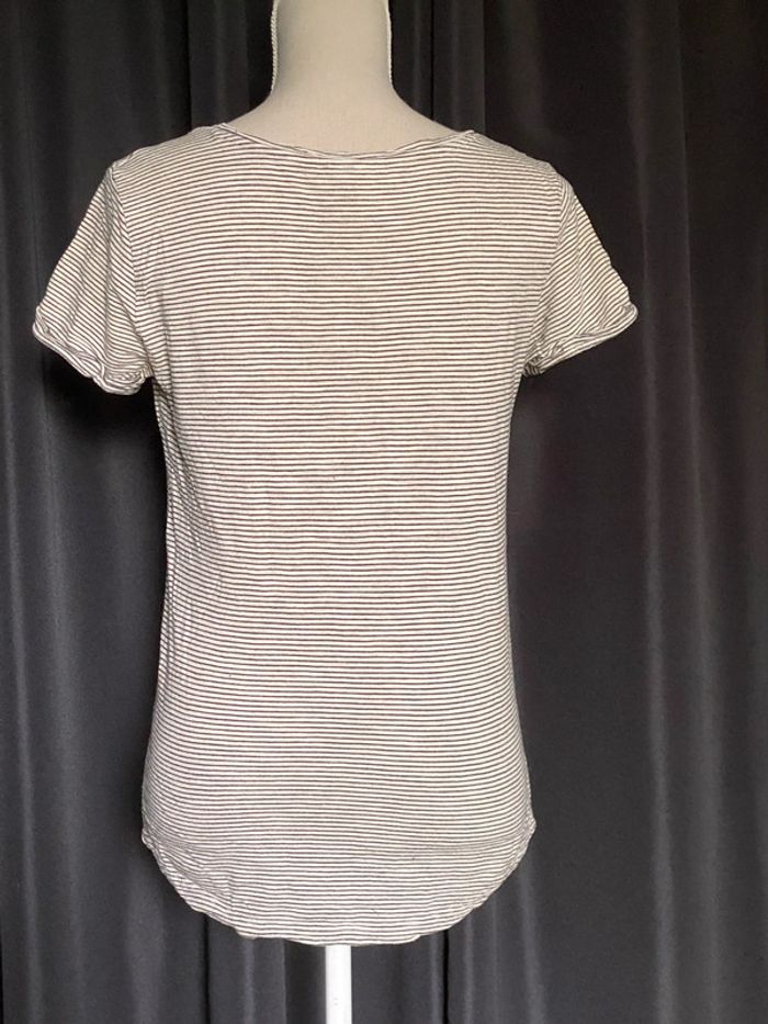 T-shirt à fines rayures H&M - photo numéro 4