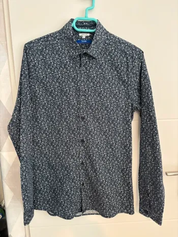 Chemise fleurie