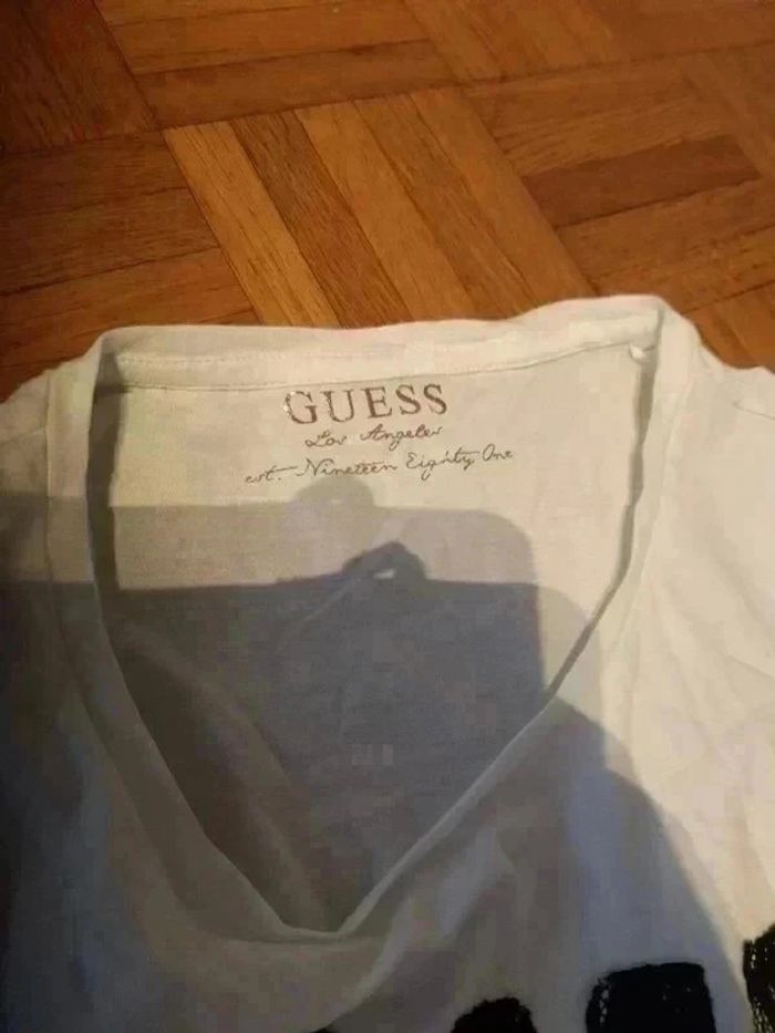T-shirt Guess 38 neuf - photo numéro 4