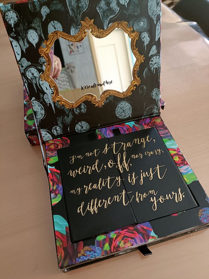 PALETTE URBAN DECAY ALICE LOOKING THROUGH THE GLASS - photo numéro 4