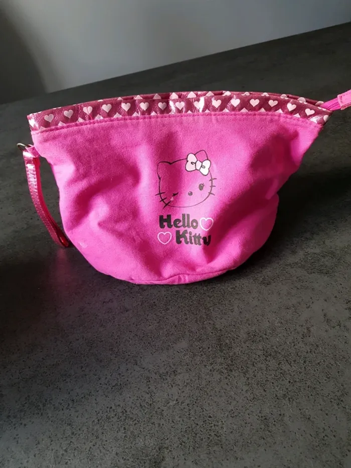 Trousse toilette Hello kitty - photo numéro 3