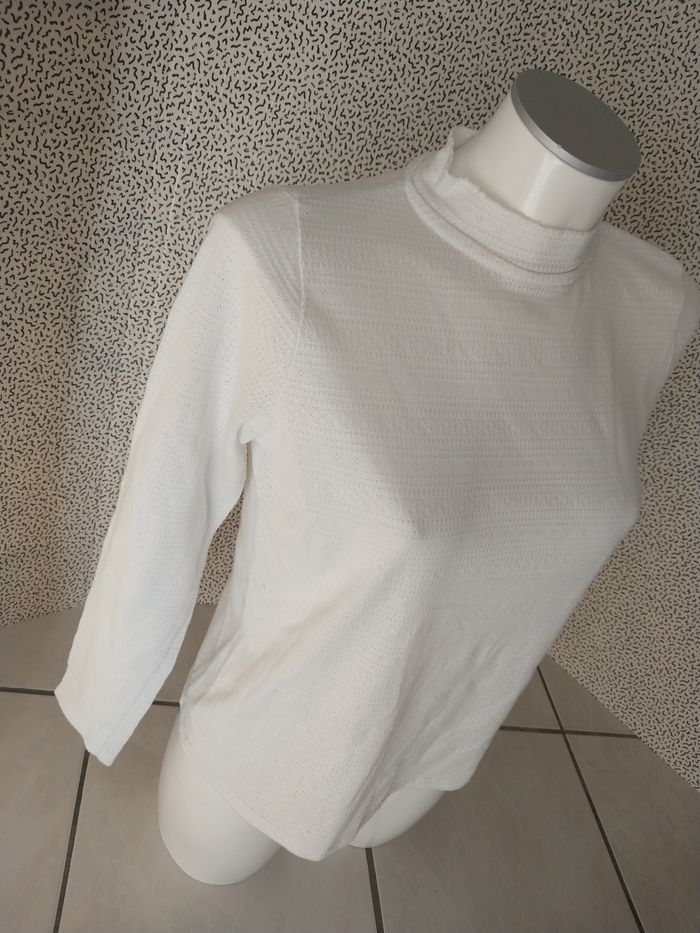 Haut blanc manches longues Kiabi – Taille M - photo numéro 2
