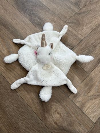Doudou licorne