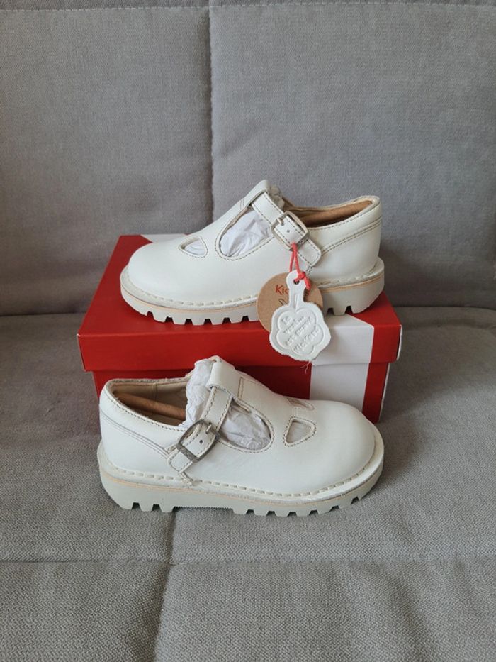 Babies salomés ballerines mary jane en cuir Kickers pointure 26 neuf avec étiquettes - photo numéro 3