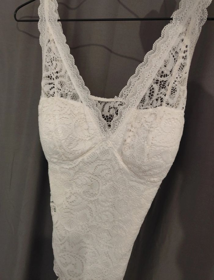 Bodie blanc dentelle