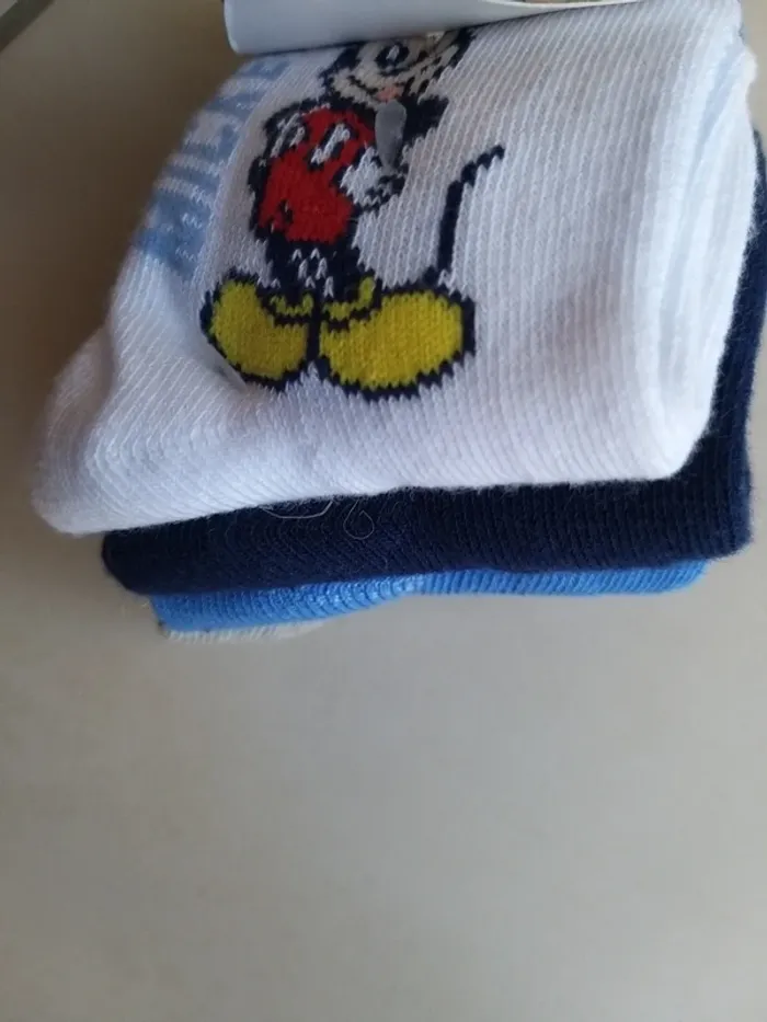 Chaussettes neuf garçon 18-20 Disney - photo numéro 4