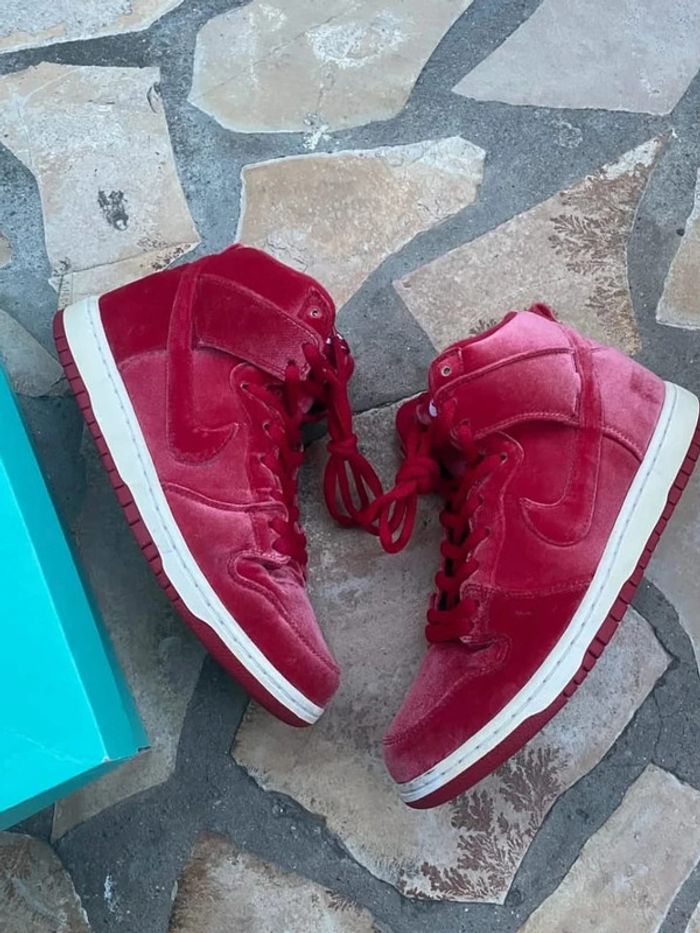 Nike SB Dunk High Red Velvet (2016) - photo numéro 2