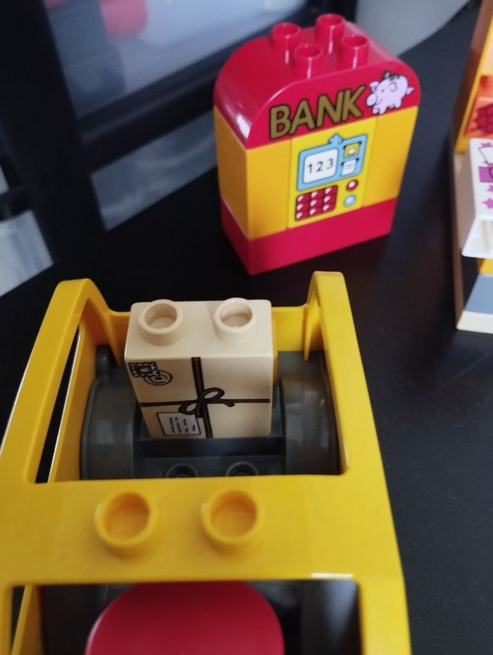Lego Duplo mon petit centre ville - photo numéro 3