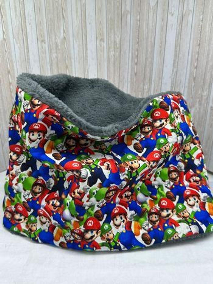 Snood  enfant super mario  bros taille 10 ans