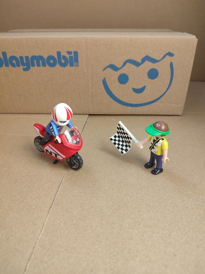 Playmobil 4780 Enfants avec moto de course - occasion - photo numéro 2