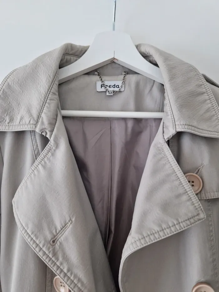 Trench Marque Freda Taille 1 (38) beige - photo numéro 4