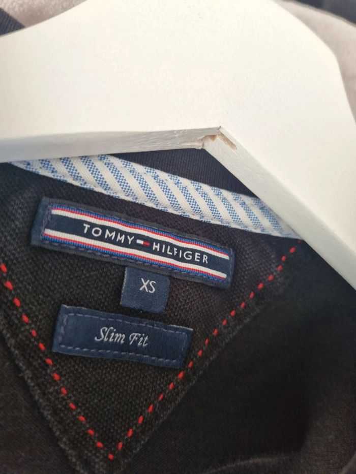 Polo Tommy Hilfiger noir taille XS - photo numéro 4