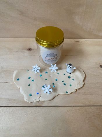 Kit sensoriel inspiration Montessori pâte à modeler arctique