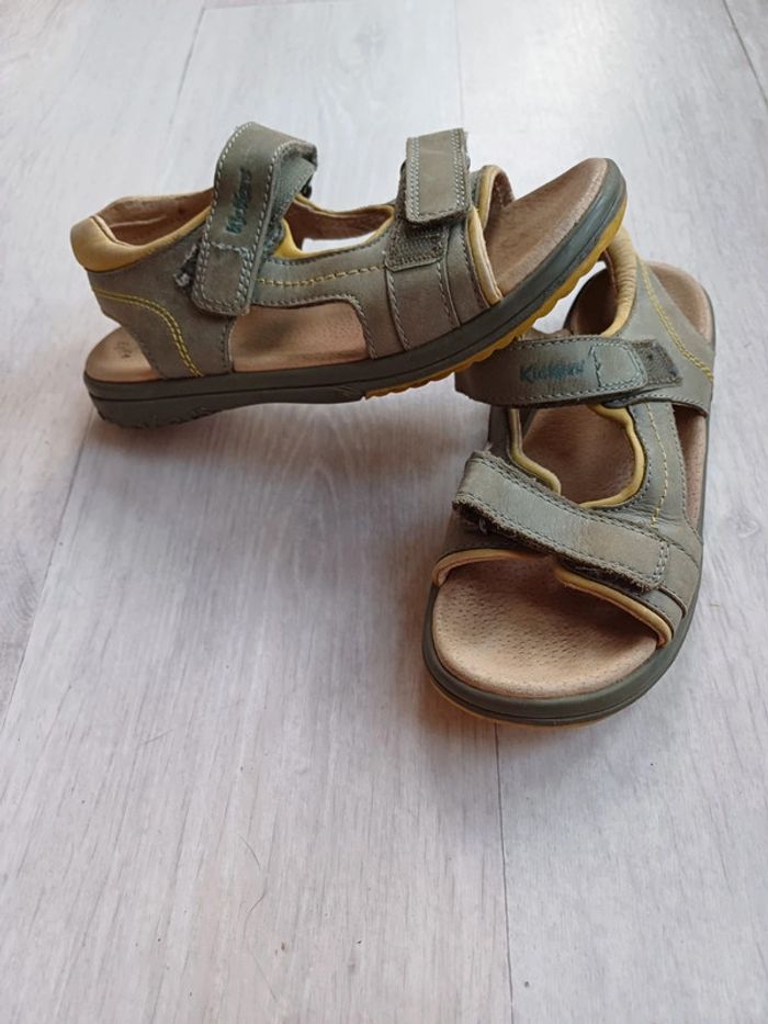 Sandales kickers