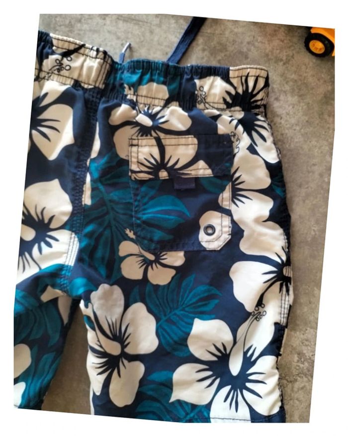 Maillot de bain taille 6/8 ans - photo numéro 8