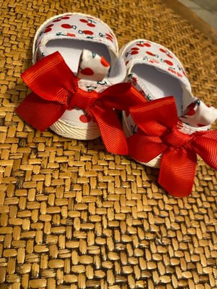 Chaussures bébé - photo numéro 2