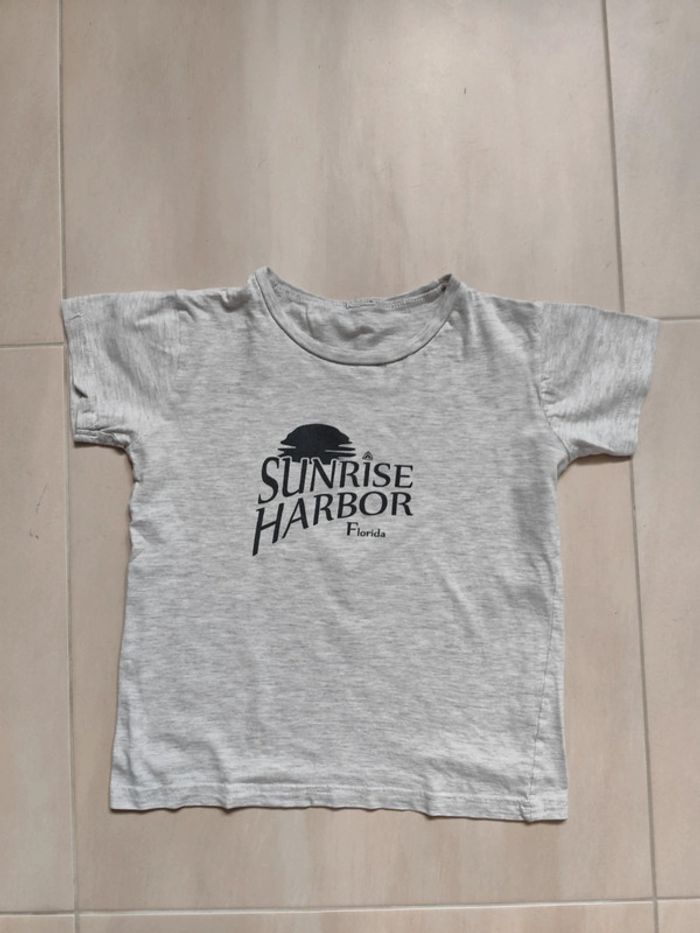 T-shirt gris 8ans