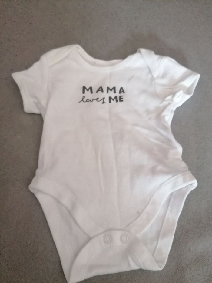 Lot de bodies manches courtes taille 0 à 3 mois - photo numéro 6