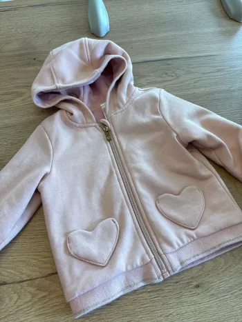 Veste rose cœur