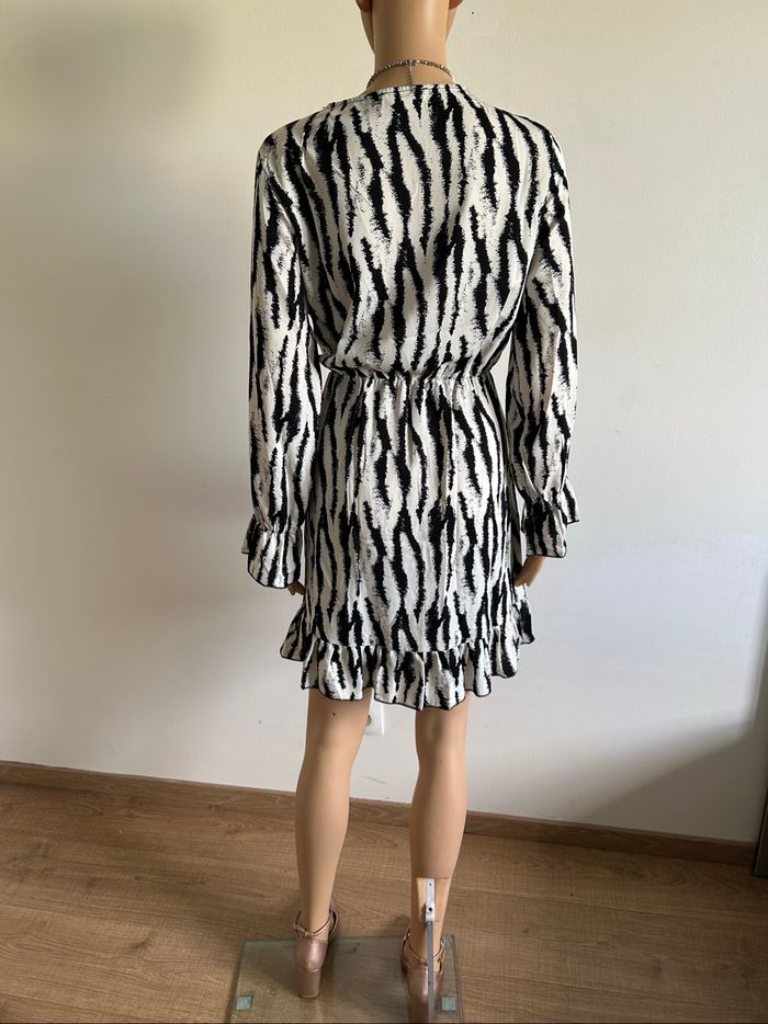 Robe imprimée à manches longues Flamant Rose taille M jamais portée - photo numéro 6
