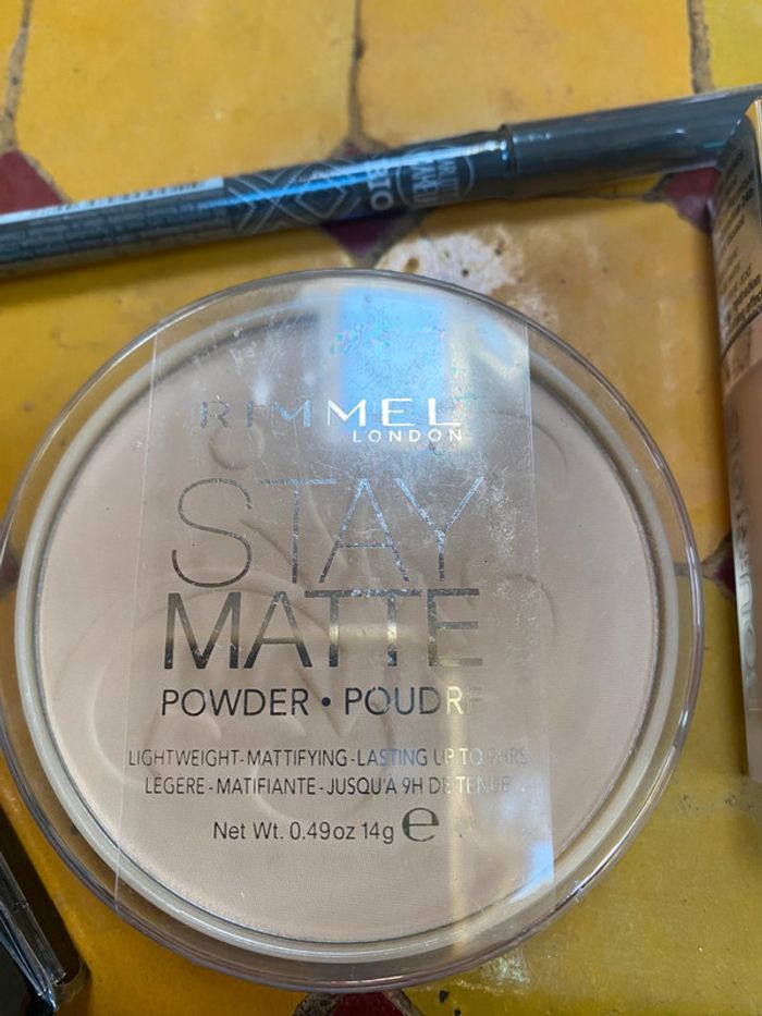 Lot maquillage - photo numéro 3