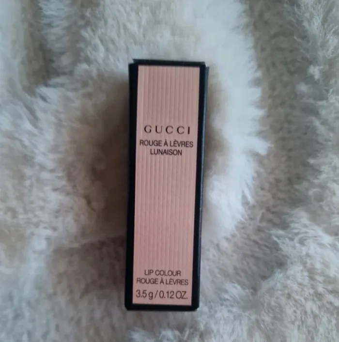 Rouge à lèvres Lunaison goldie red Gucci Beauty - photo numéro 13
