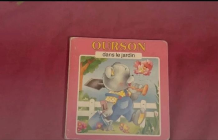 Ourson dans le jardin