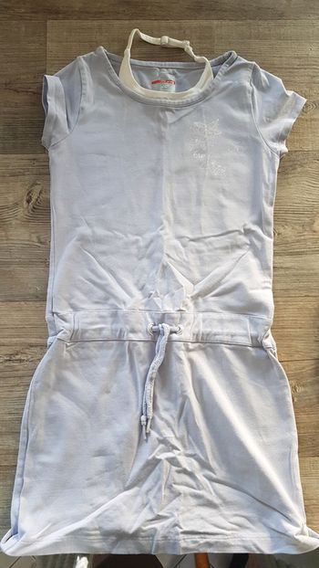 Robe 7 8 ans esprit mauve