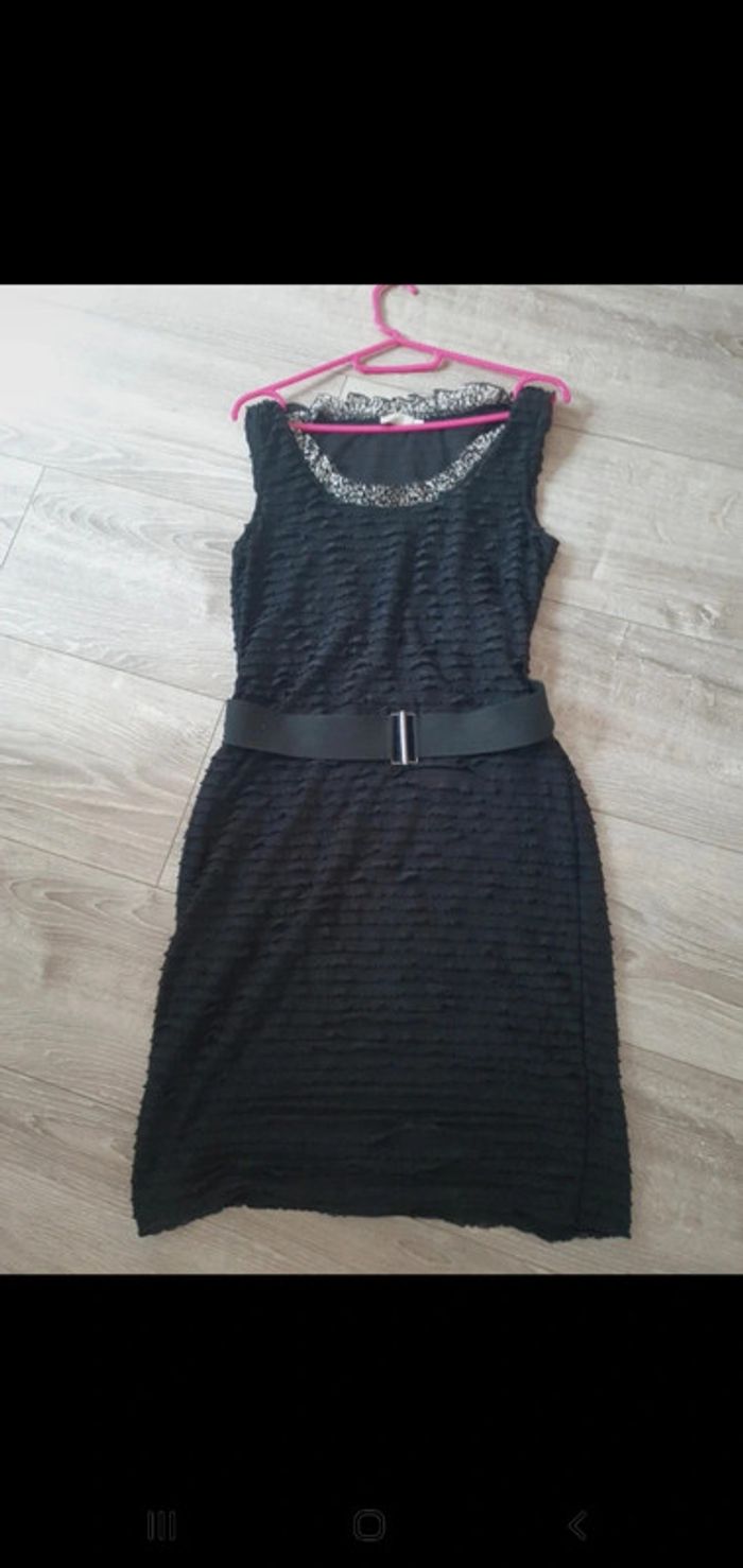 Robe noire légère
