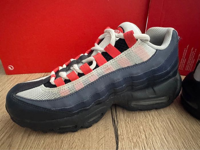 Baskets Nike air Max 95 pointure 39 comme neuves - photo numéro 8