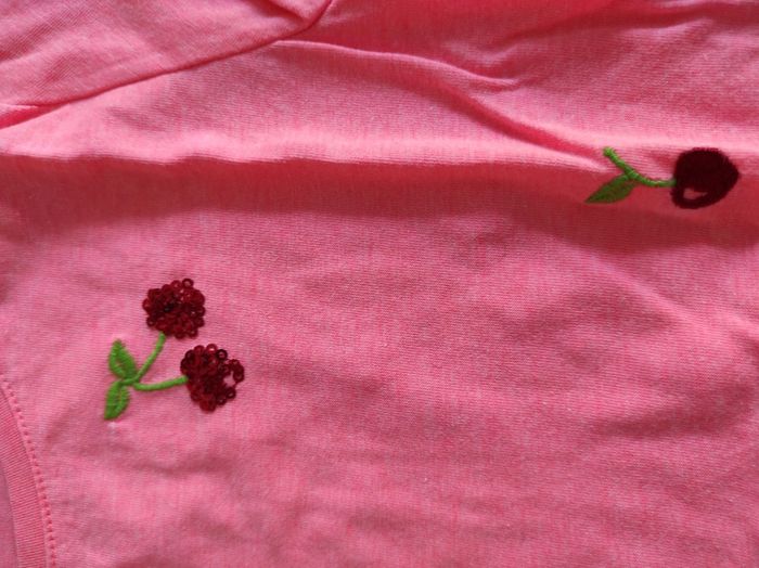 Tee shirt cerises - photo numéro 3