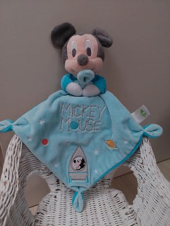#16 - Nicotoy - doudou Mickey bleu et fusee