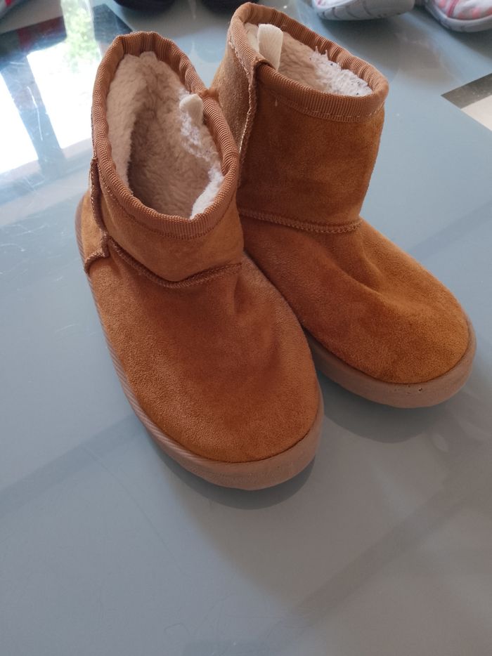 Chaussons boots polaire enfant taille 31