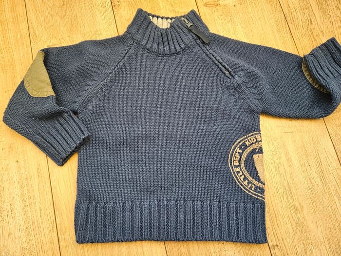 Pull bleu marine 4 ans