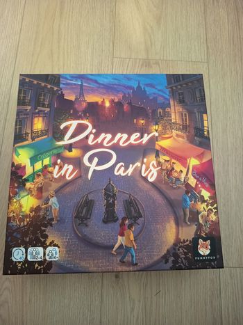Jeux de société dinner in paris 