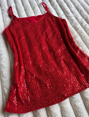 💋 Top rouge à sequins