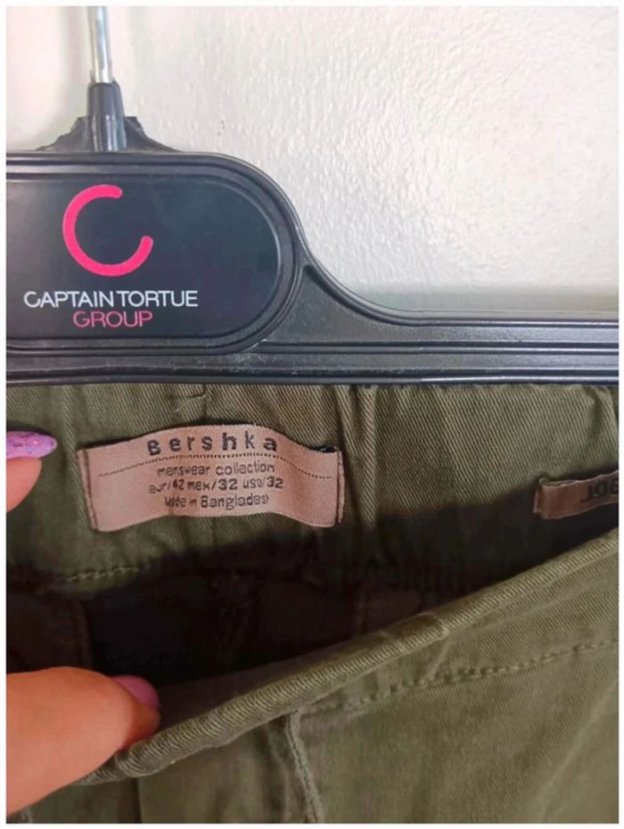 C26 pantalon kaki bershka 42 - photo numéro 3